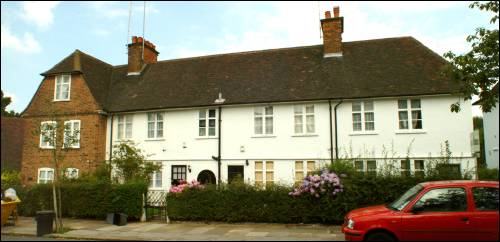 172-178 Willifield Way